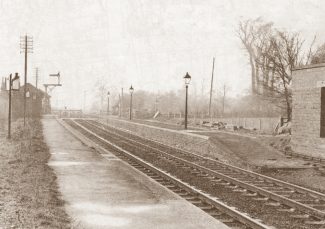 The platform at Low Street, 1956 The platform at Low Street, 1956